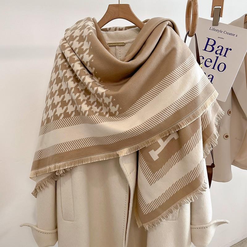New Women'S Fashionable Imitation Cashmere Autumn And Winter Warm Large Square Scarf Double-Sided Tassel Scarf Air Conditioning Shawl