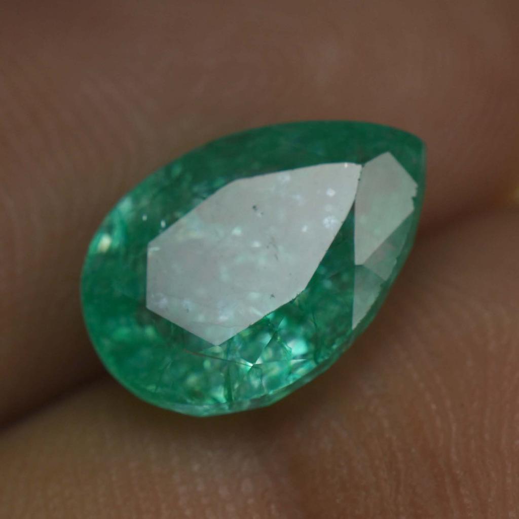 Natural Green Emerald Loose Gemstone 5.00 ct Pear Cut for Jewelry Making and Gem Collections