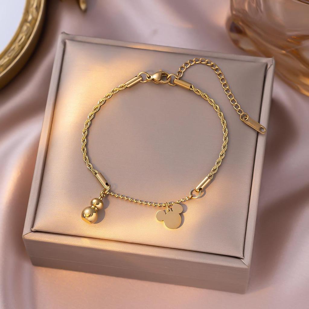 Elegant 18K Gold Titanium Steel Bracelets: European & American Fashion, Non-fading, Women's Versatile Personality Hand Jewelry