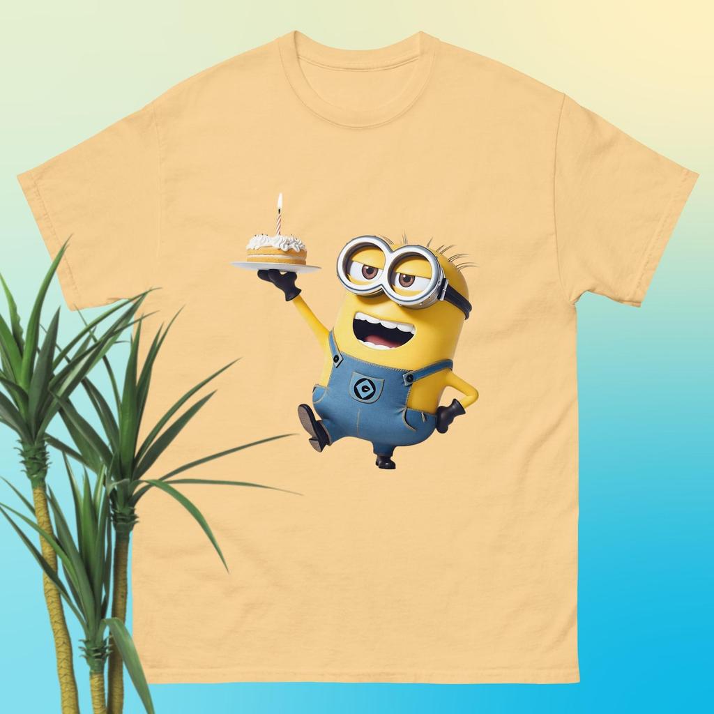 Minion Holding a Cake/Unisex classic tee