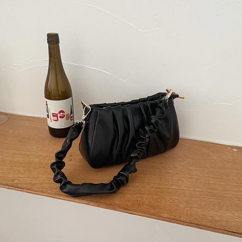 Летняя новая однотонная универсальная плиссированная сумка-облако под мышкой премиальной текстуры, нишевая наплечная сумка-мессенджер, женская сумка