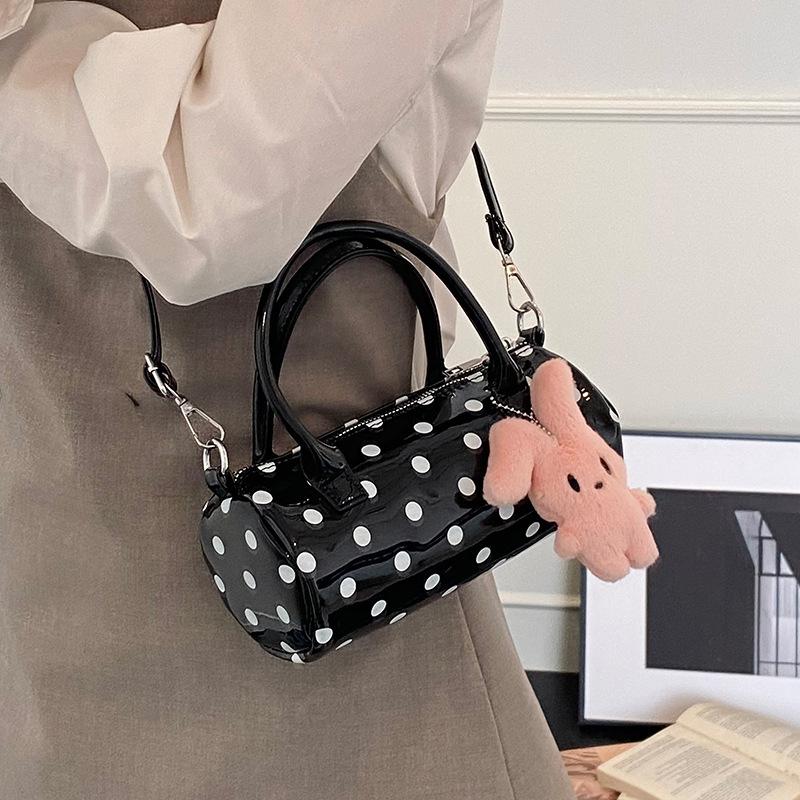 Новая модная персонализированная контрастная сумка-багет в горошек, женская повседневная универсальная сумка-мессенджер для поездок на работу
