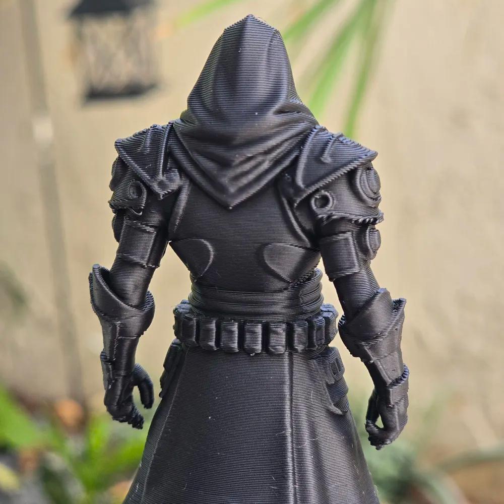 Shadow Sentry Armor Knight Statue, 3D Printed Unscrupulous Knight Role Playing Game Accessories, and Artistic Desktop Decoration