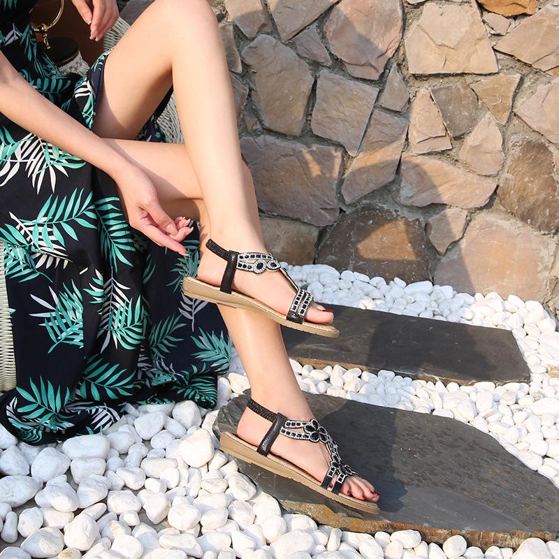 2024 Новые Большие Размеры Полые Сандалии Женская Обувь в Богемном Стиле Летние Удобные Сандалии На Плоской Подошве Со Стразами