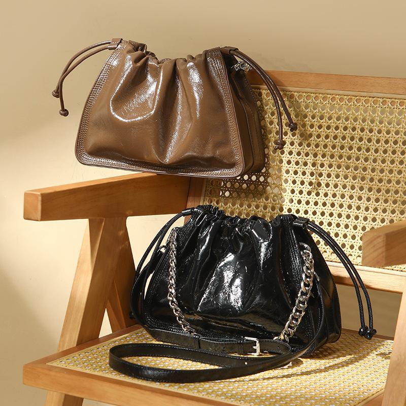 Лучшая кожаная сумка Crossbody Bucket Bag Drawstring Cloud Single-shoulder Crossbody Bag