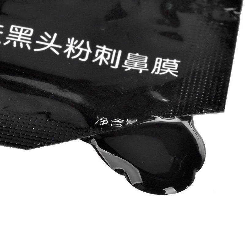 Чёрная минеральная маска для носа от чёрных точек