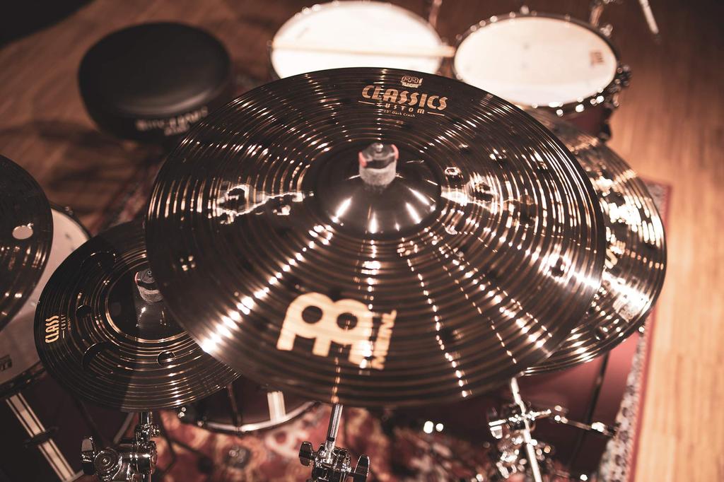 MEINL Classics Custom Series Тарелка крэш Dark Crash CC19DAC 19" []