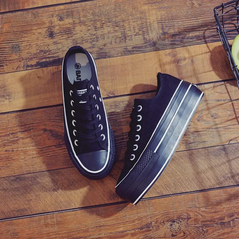 Женские кроссовки Lightning 2024 Spring Low-Top на толстой подошве из парусины — тренд в корейском стиле, визуально увеличивающий рост