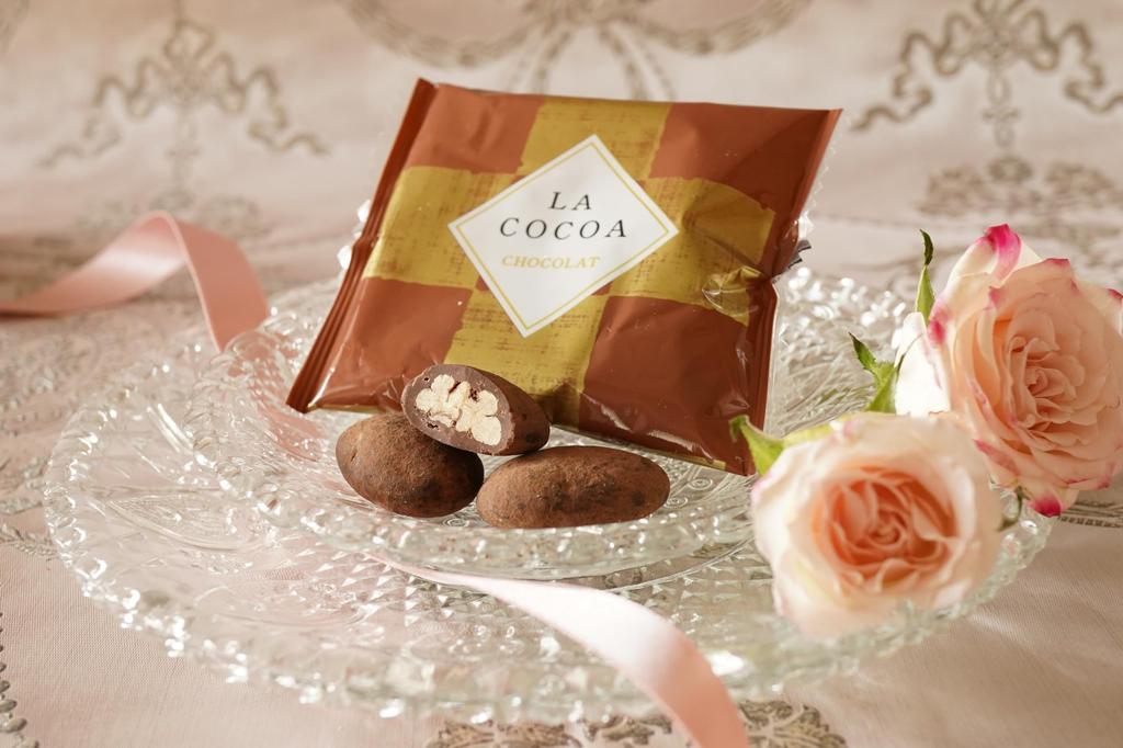 Шоколад в индивидуальной упаковке Salon Royale Large, покрытый какао, шоколад с орехами пекан 360 г