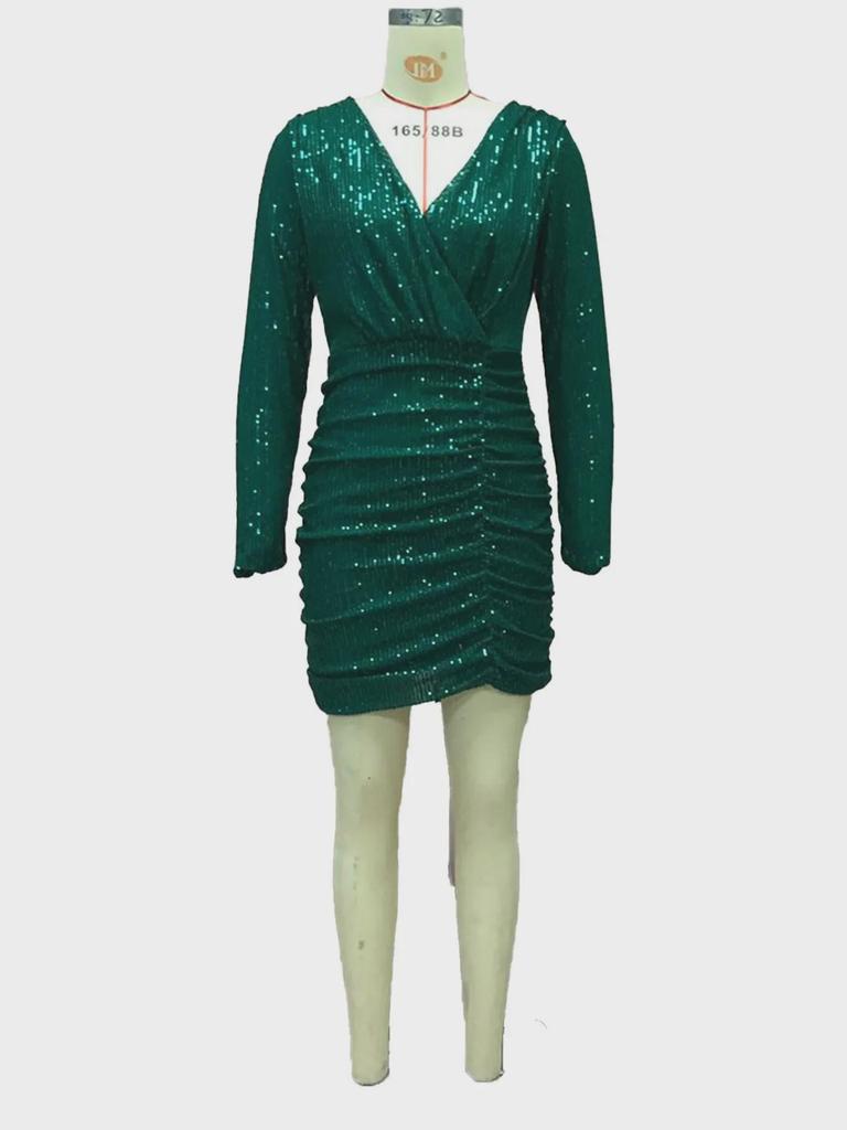 Женская мода осень/зима 2025: Сексуальное платье с V-образным вырезом и пайетками