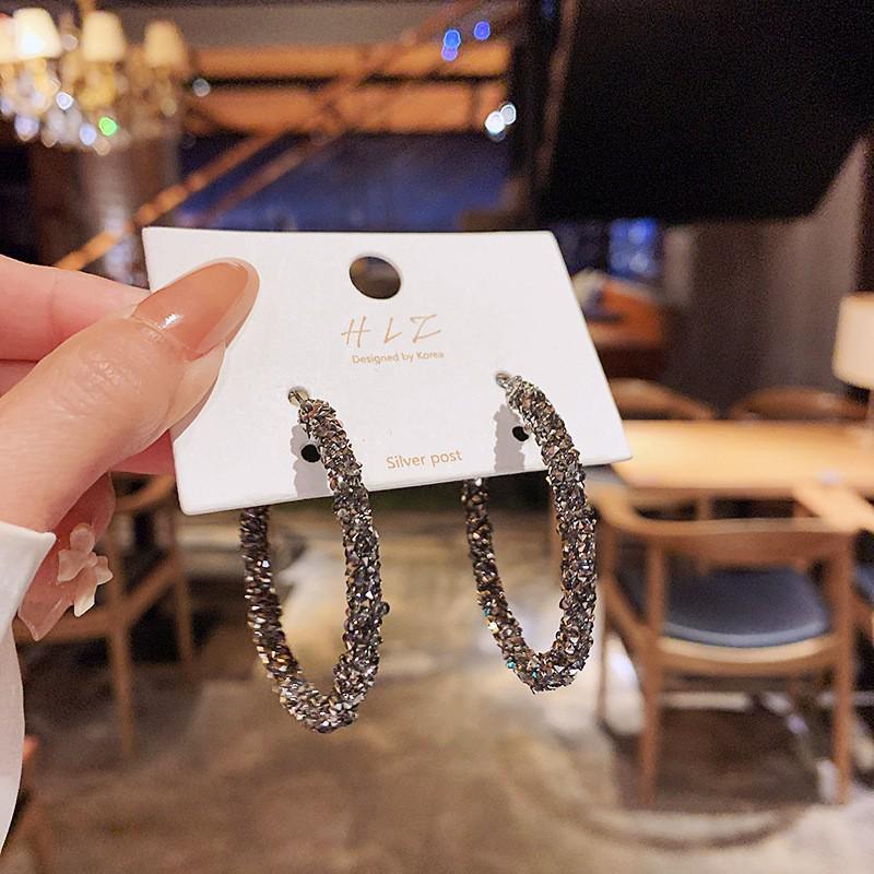 Серьги-пусеты из серебра в форме буквы C с бриллиантовыми цирконами - Геометрический дизайн в стиле легкой роскоши для изысканного, уникального темперамента.