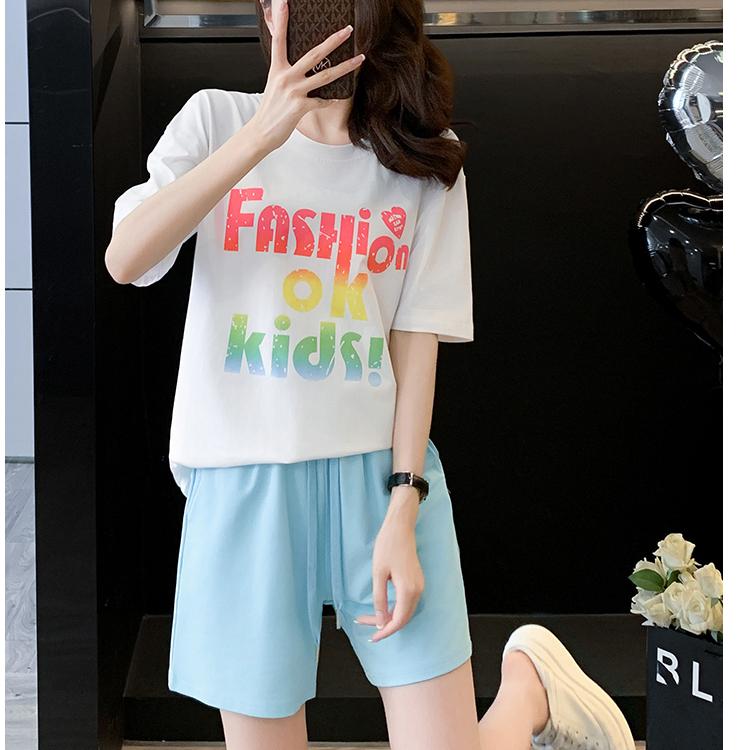 2025 летняя корейская футболка с коротким рукавом и шорты с принтом, комплект из двух предметов для бега для молодой девушки, академический стиль, повседневные свободные белые спортивные костюмы для женщин