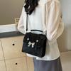 Версия моды универсальная 2025 популярная на два плеча на одно плечо портативная изысканная женская маленькая квадратная сумка премиум бант