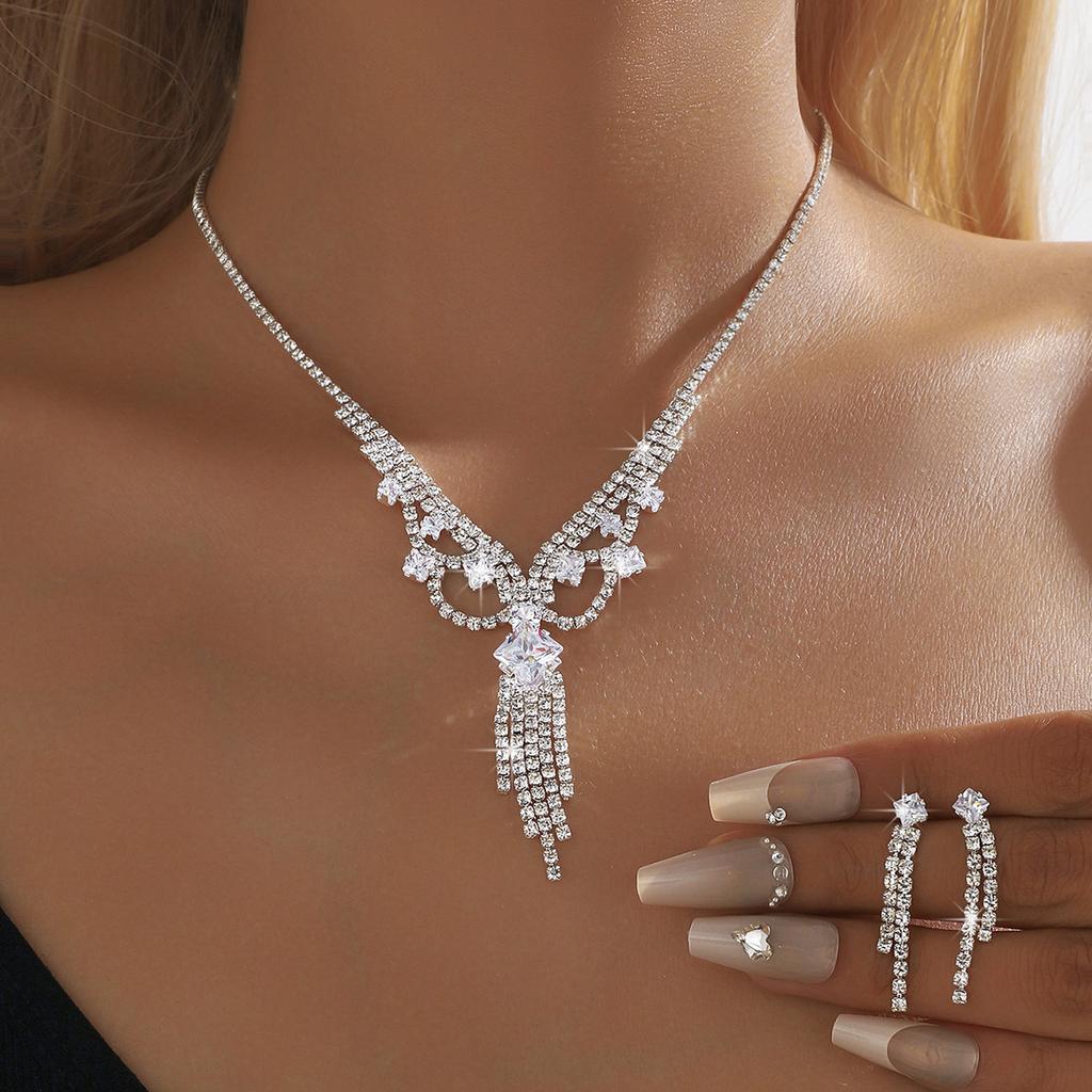 3PC Women's Fashion Hollow Design Tassel Necklace Earrings Jewelry Set Wedding Banquet Party Holiday Gift