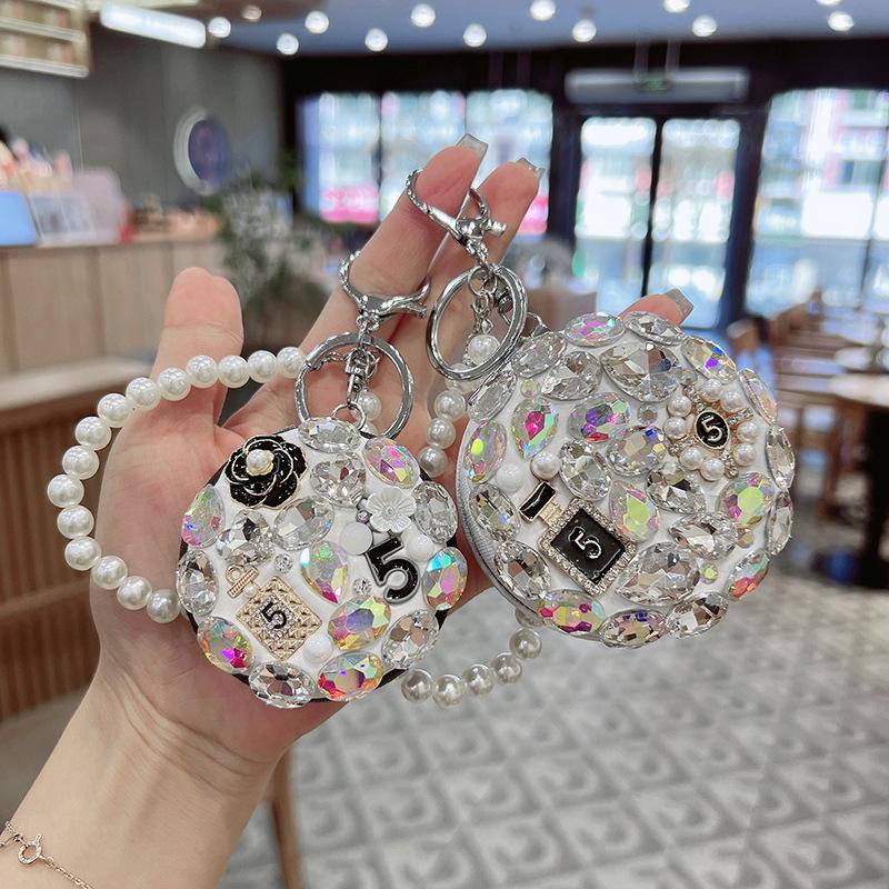 Зеркало для макияжа с бриллиантами, двустороннее складное портативное круглое зеркало, жемчужная цепочка, брелок, дорожное карманное зеркало, ручное косметическое стекло