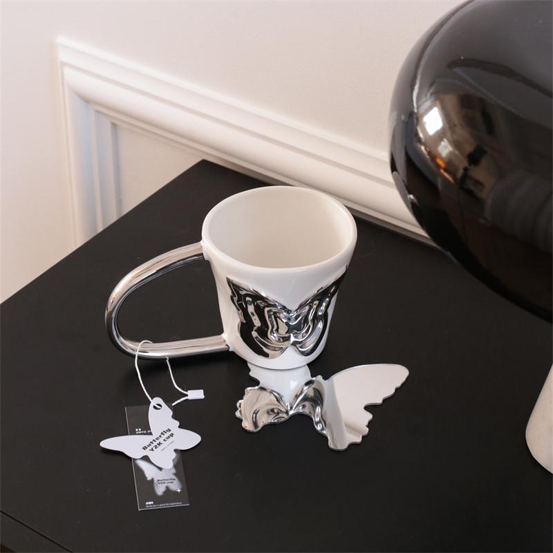1 шт. 320 мл Оригинальный дизайн Кружка с большой ручкой и серебряным бантом Кофейная чашка Кружка с дизайном ручки в виде большого уха Подходит для домашнего декора Домашнее ежедневное питье