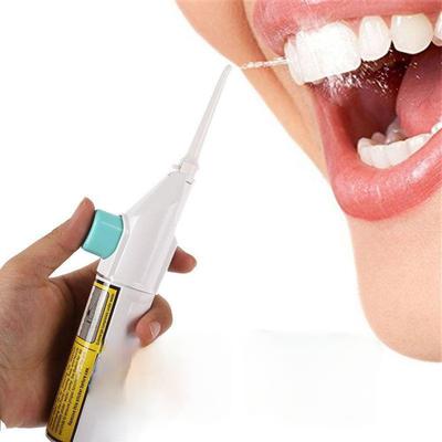 Струйный ирригатор для полости рта