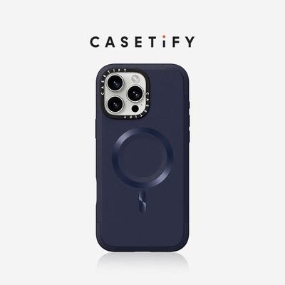 Матовый чехол CASETiFY Force Case с поддержкой MagSafe