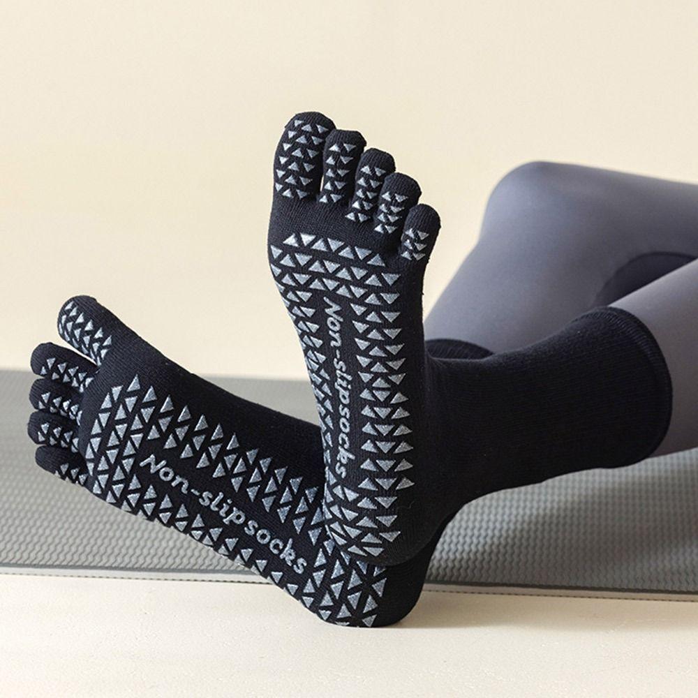 Pilates Grip Low-ankle Women Yoga Socks Silicone Non-slip Indoor Fitness Sock Split Toe Socks