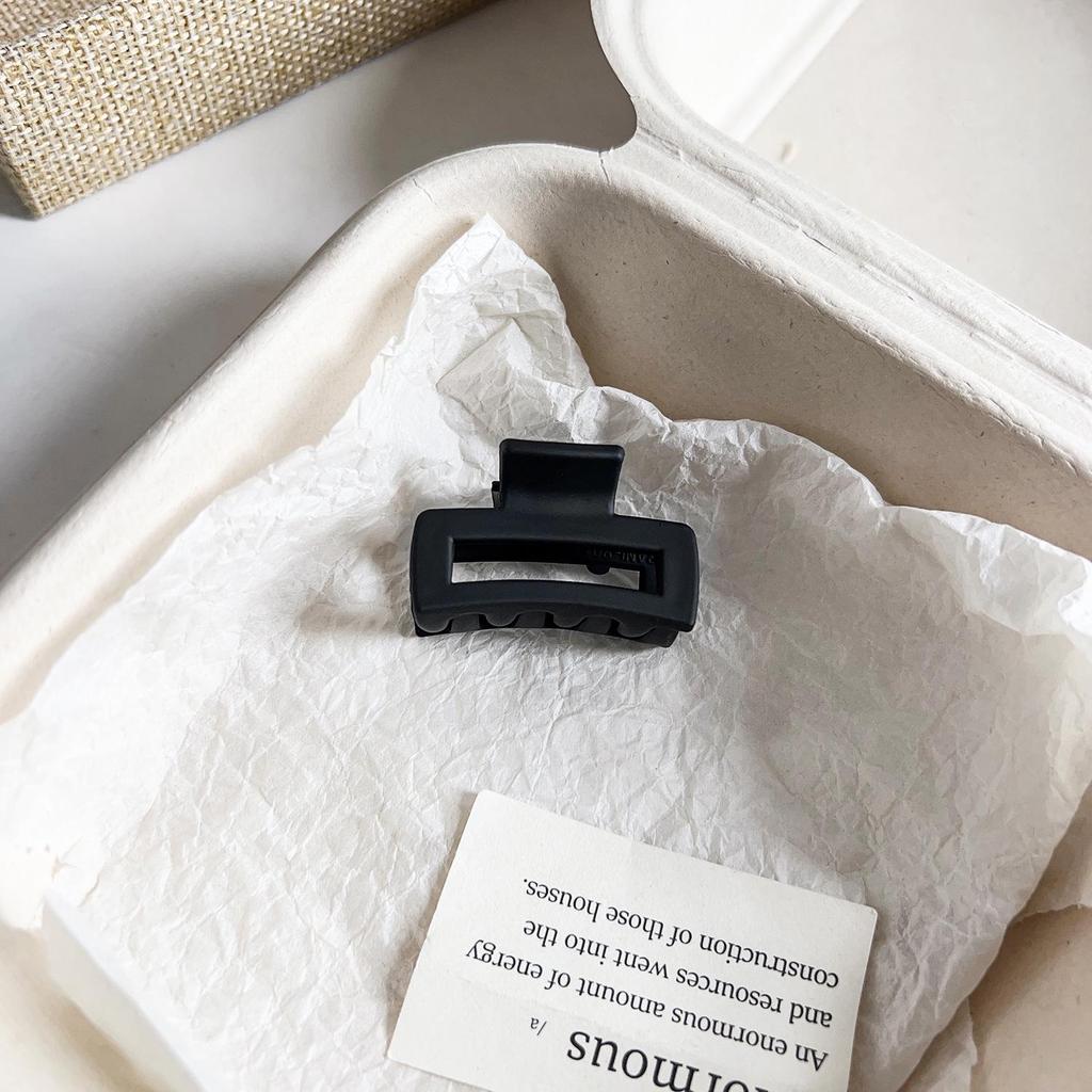 Универсальная заколка для волос в виде акулы с матовым цветочным узором для хвостиков и полузавязанных причесок