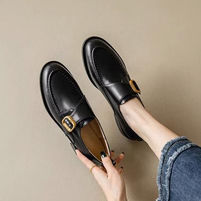 Французская коллекция весна-осень 2025 года, новые британские туфли на толстом каблуке с одной педалью, маленькие кожаные туфли с пряжкой на ремне, одинарные туфли для женщин