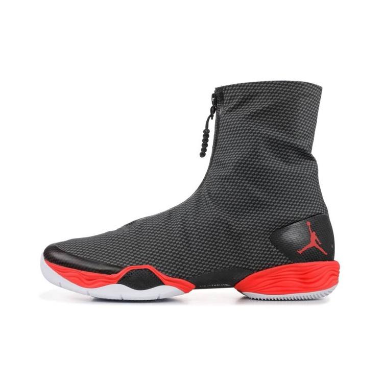 Jordan XX8 Карбоновое волокно 555109-020