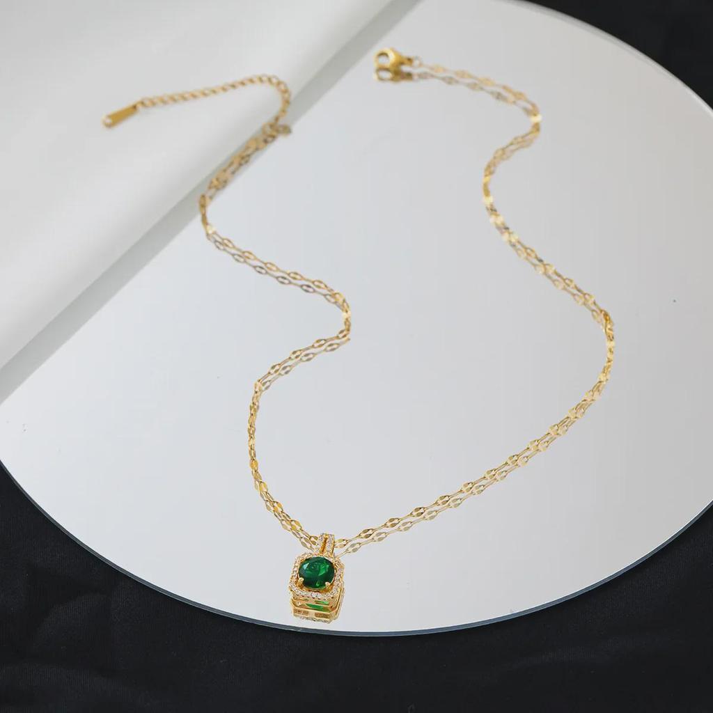 Emerald Tone Light Luxury T-Bag Titanium Steel Necklace - Women's Clavicle Chain with Niche Sweater Style