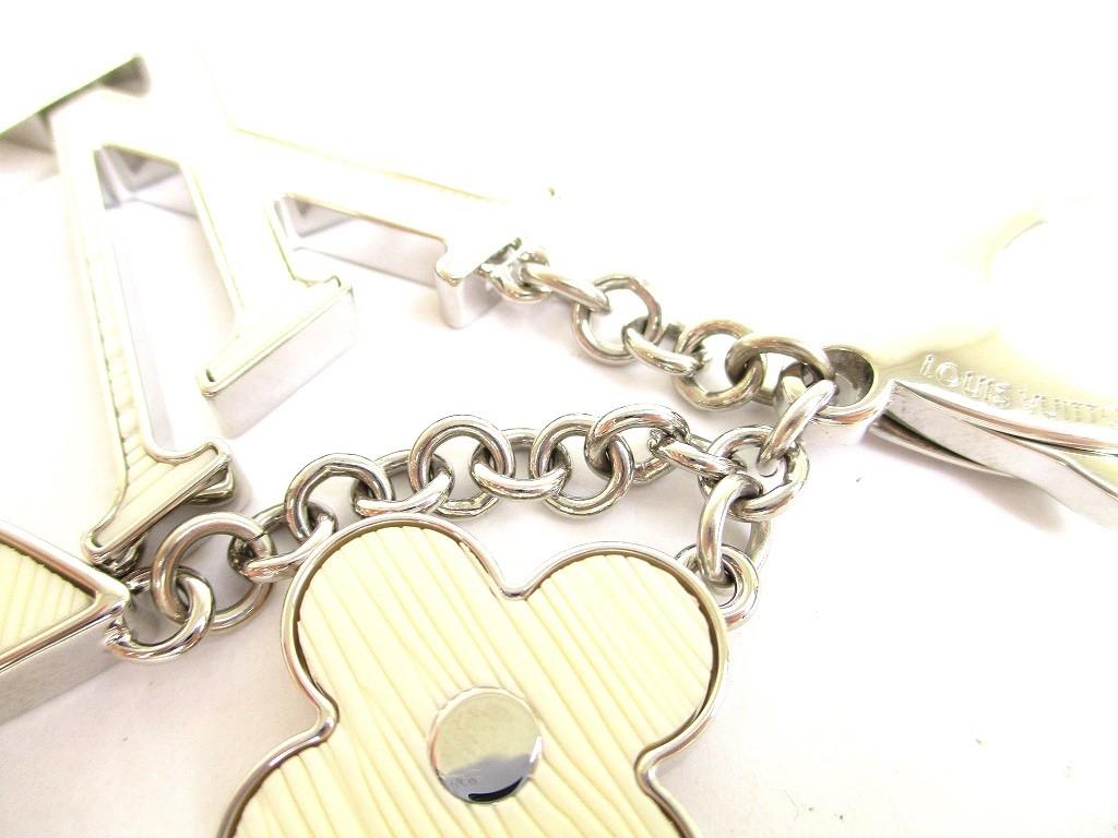 Authentic LOUIS VUITTON White Silver Bag Charm Key Holder Sac Fleures Du Epi #9731  Refurbished