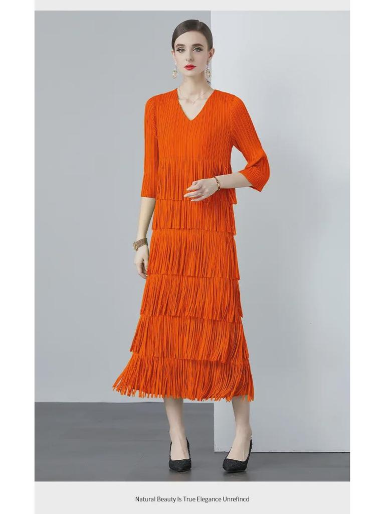 Miyake 2024 V-образный вырез с длинными рукавами и кисточками плиссированное платье