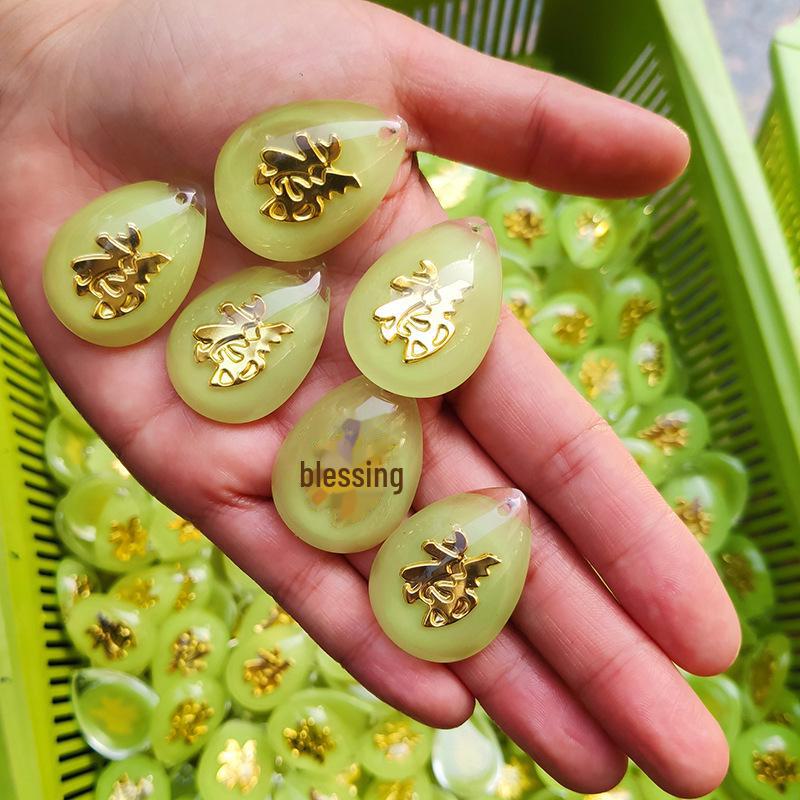 Светящаяся подвеска в виде капли воды с золотой статуей Будды Гуаньинь - невыцветающее ожерелье