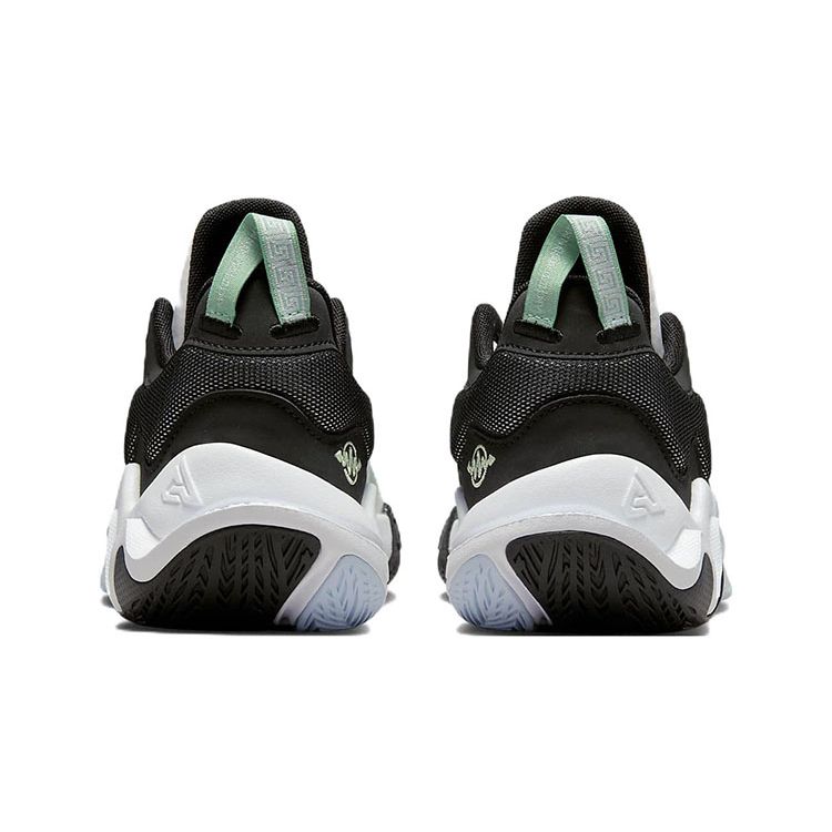 Nike Giannis Immortality 2 GS Белый Едва Лиловый DQ1943-101