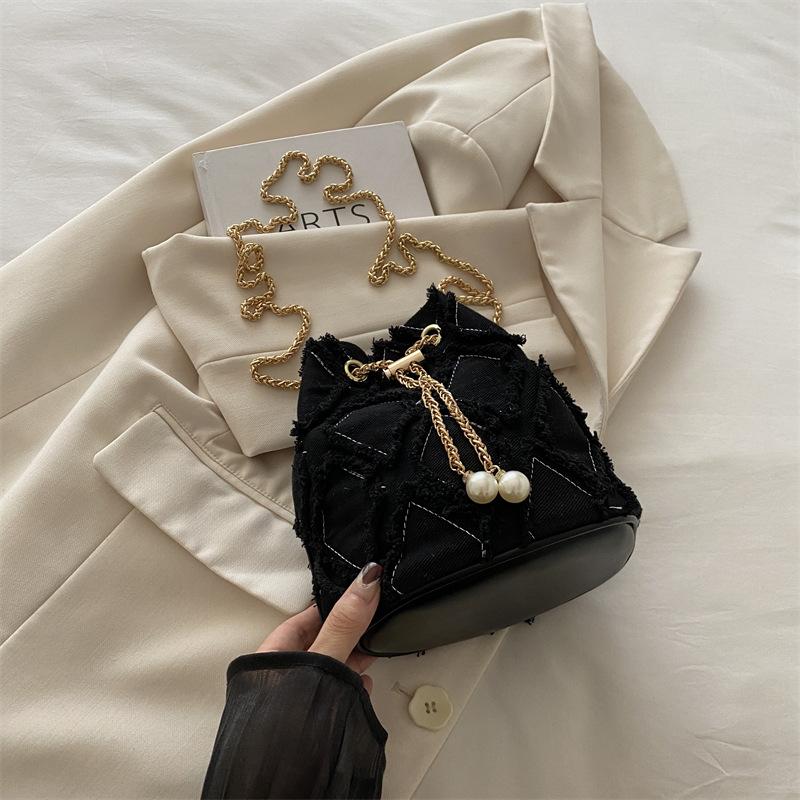 Niche Design Denim Rhombus Bucket Bag Crossbody Trend Drawstring Fringed Pearl Chain Crossbody Bag