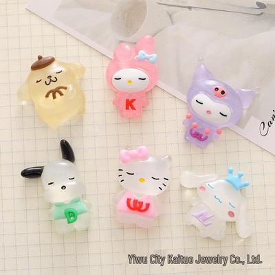 Светящиеся аксессуары из смолы с персонажами Sanrio: Чехол для телефона, Магнит на холодильник, Шарм для Crocs, Заколка для волос, Нашивка