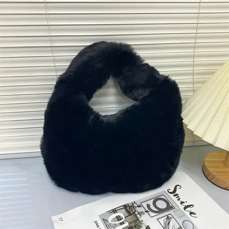 Fur Women's Small Half Moon Bag Luxury Warm Plush Wrist Bags for Women Fashion Furry Short Handle Clutch Cute Ladies Coin Purses