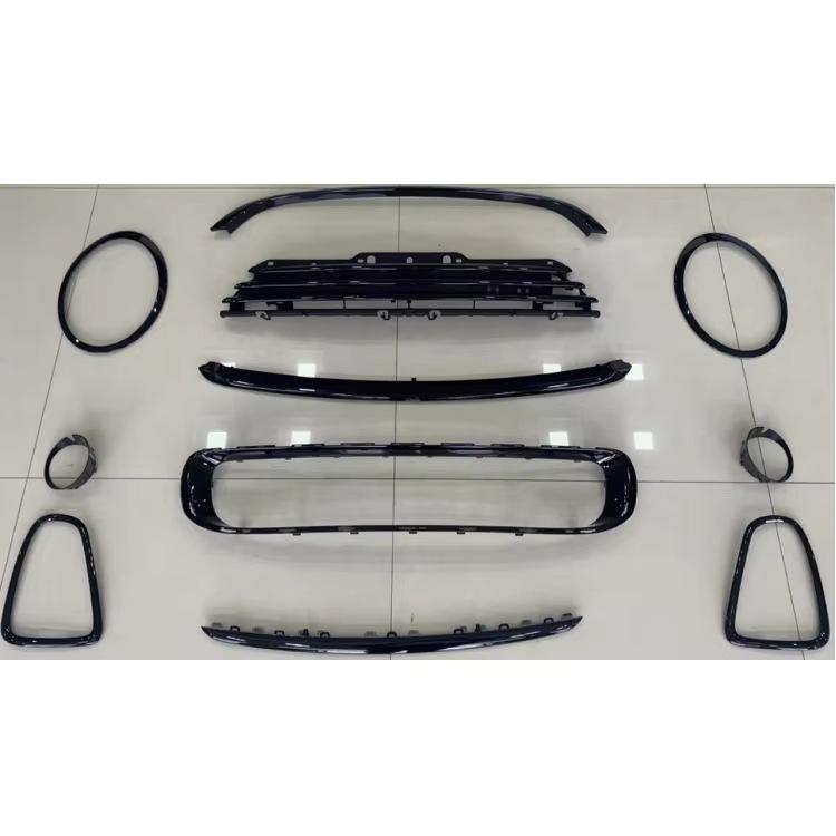 Черные накладки на задние фонари Mini Cooper R56 (Номера деталей. 51132296296, 51132296297)