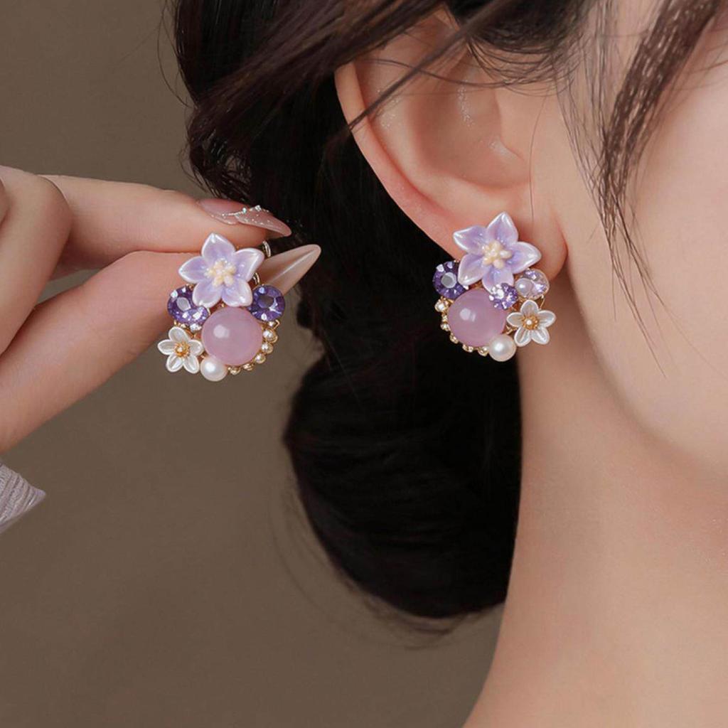 Slightly inlaid purple flower stud earrings for women are super good-looking, unique and beautiful earrings 1011 new models, popular earrings this