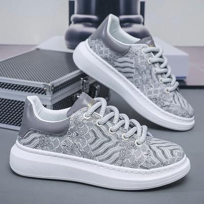 Последние повседневные кроссовки на шнуровке для пар с толстой подошвой, универсальные как для мужчин, так и для женщин, популярные парусиновые туфли для скейтбординга, размер 39-44