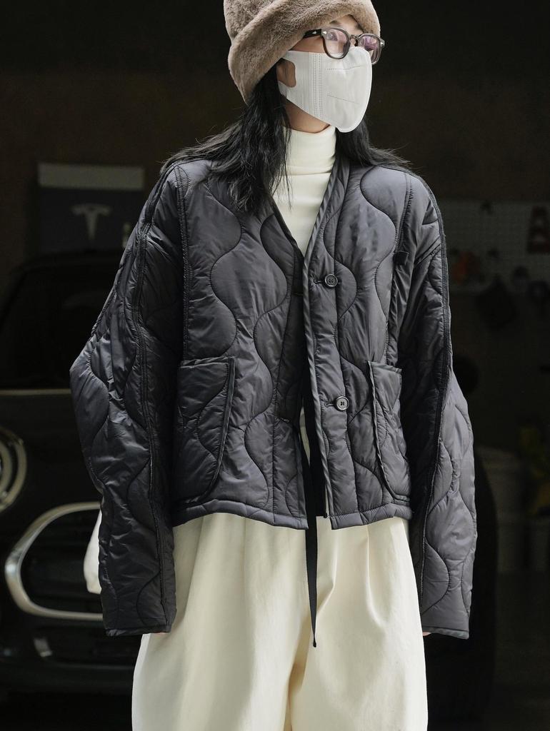 Women's Winter Japanese-Style Color-Contrast Cotton Jacket - Loose, Slim Silhouette, Casual & Warm