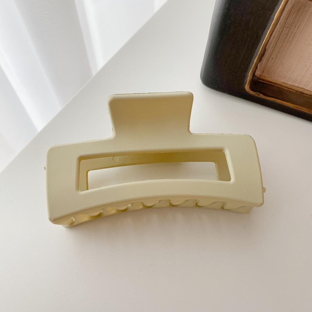 New Large Hair Clip Ladies Hair Barrette Buckle for Hair Accessories Plastic Claws Crab Hairpins for a Woman Clamps