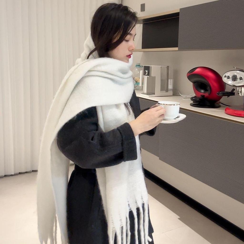 Korean-Style Plaid Cashmere-Inspired Scarf: Warm, Versatile Winter Shawl for Women