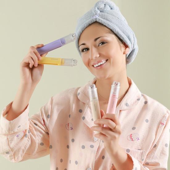 Многофункциональная зубная щетка 2-в-1 с 2 сменными насадками Портативная для дома, путешествий, туризма, кемпинга с футляром для хранения зубной пасты