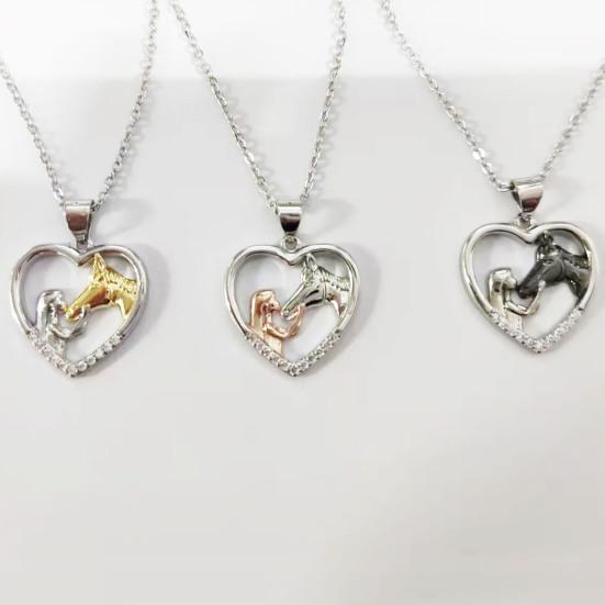 Ожерелье с подвеской в ​​цвете, изысканное стильное ожерелье с подвеской в ​​форме сердца для девочек и лошади, модные аксессуары