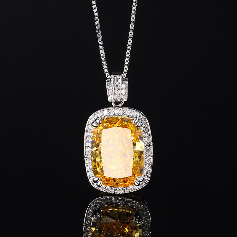 Ювелирные изделия Бриллиант Высокоуглеродистый Огранка Ледяной Цветок Медная Инкрустация Ретро Темперамент Подвеска Ожерелье Женский Ведущий 12 * 16