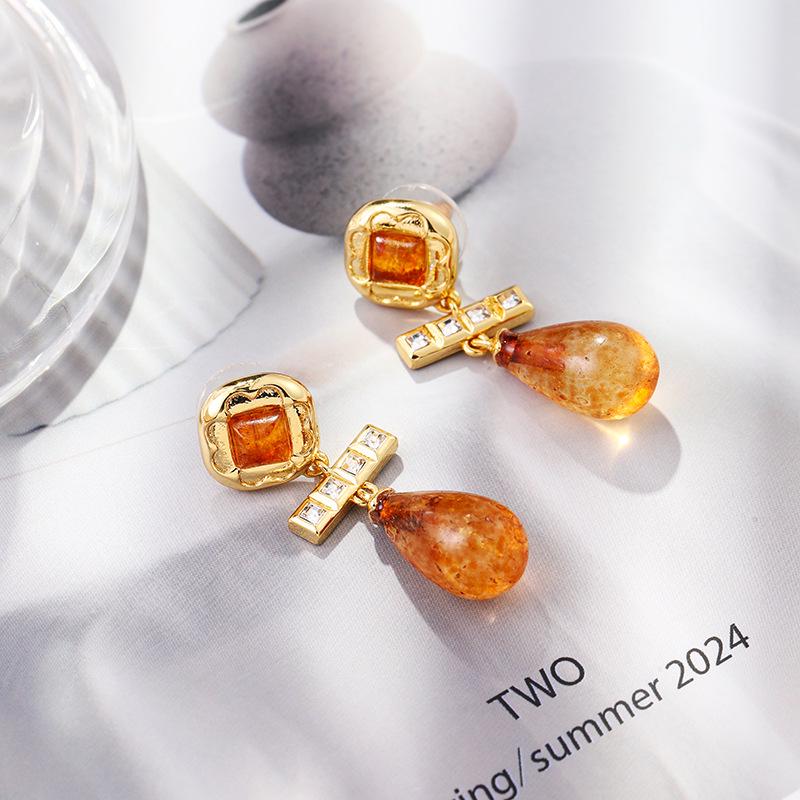 Vintage Amber Teardrop Tassel Earrings - Natural Stone, Elegant Court Style