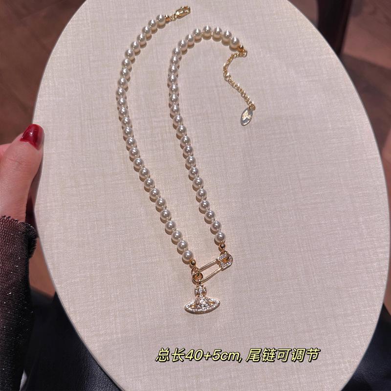 West Queen Mother Saturn Pendant, Shijia Pearl Necklace, Women's Summer Fashion Clavicle Chain, Elegant and Trendy Necklace
