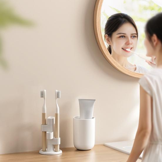 Подставка для зубных щеток, держатель для кистей для макияжа с противоскользящим основанием, вращающаяся на 360 градусов, подставка для хранения зубных щеток в ванной комнате.