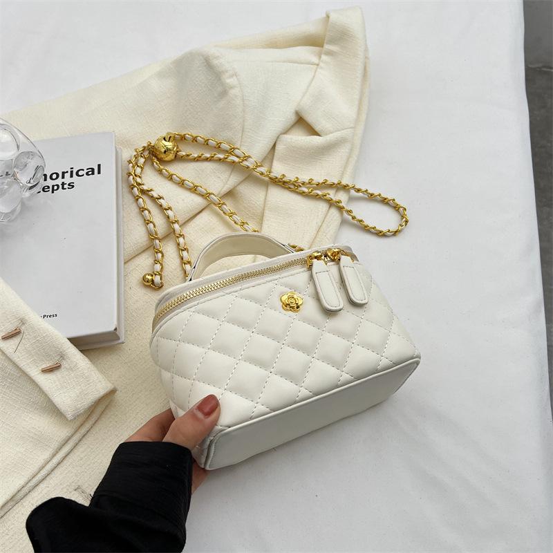 Hand Carry Retro Fashion Box Bag, Small Fragrant Wind Rhombus Small Square Bag, High-End Single Shoulder Women'S Bag