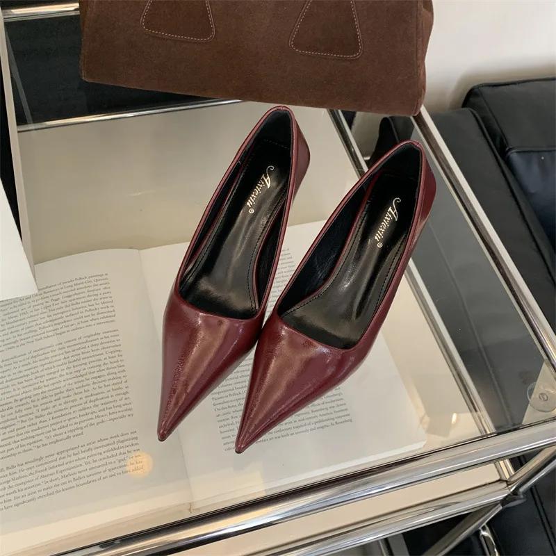 Fashion Black Pointed Toe Shallow Mouth Thin Mid Heels Shoes Women Pumps Temperament Slip On Office Work Party Luxury Shoes