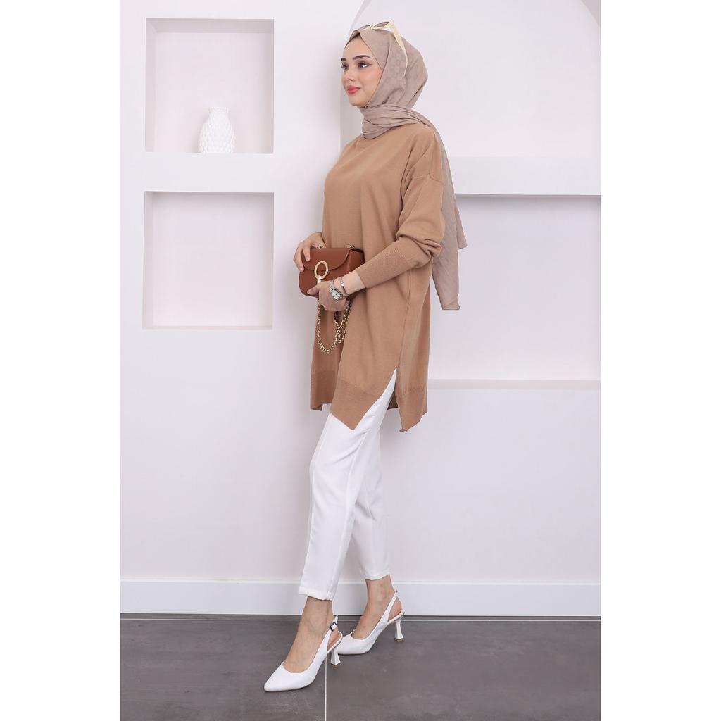 Туника из тонкого мерсеризованного свободного трикотажа темного цвета фуксии с круглым вырезом