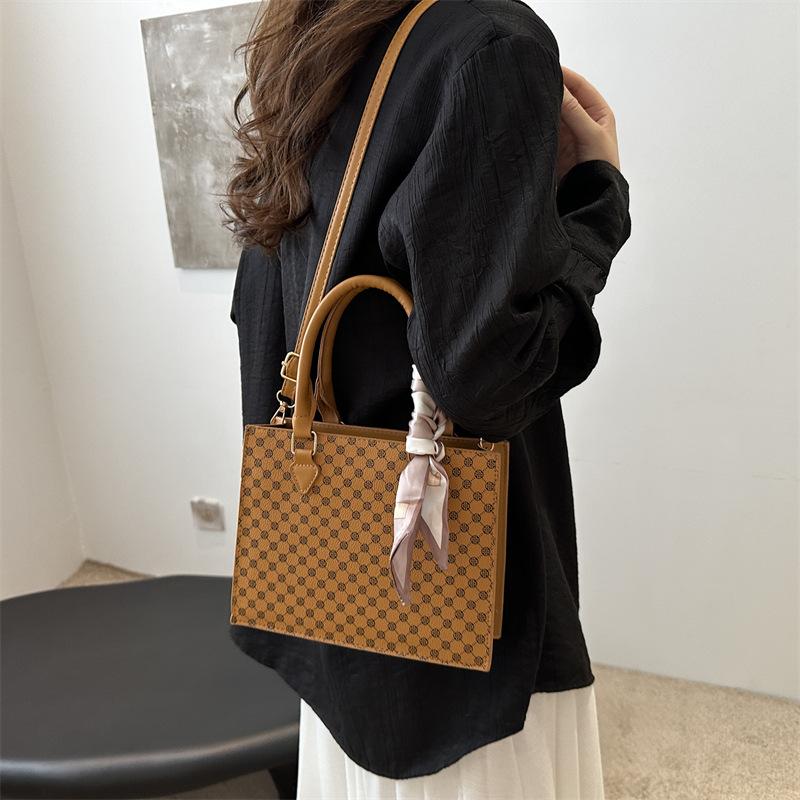 Новая летняя текстура модная повседневная простая и модная сумка через плечо в стиле ретро маленькая квадратная сумка через плечо